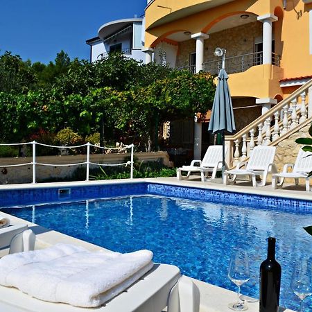 Apartments Villa Ra ザボリッチ エクステリア 写真
