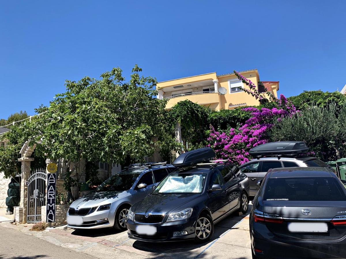 Apartments Villa Ra ザボリッチ エクステリア 写真