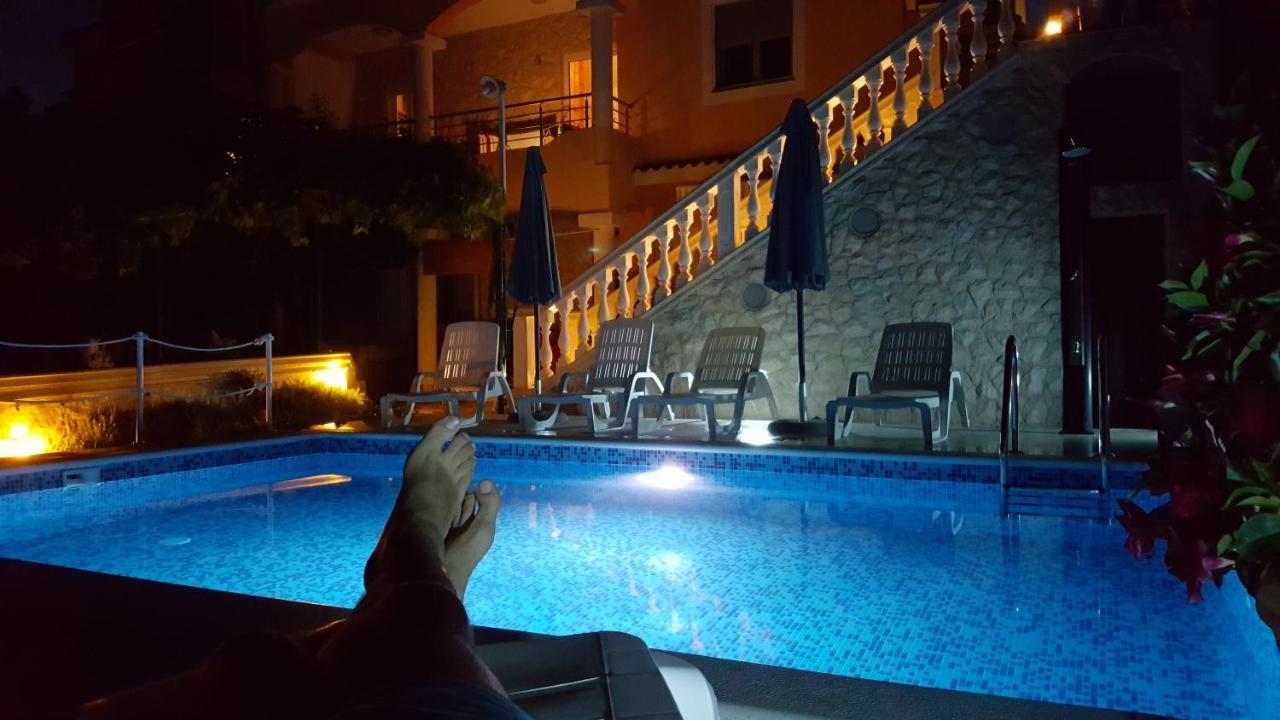 Apartments Villa Ra ザボリッチ エクステリア 写真