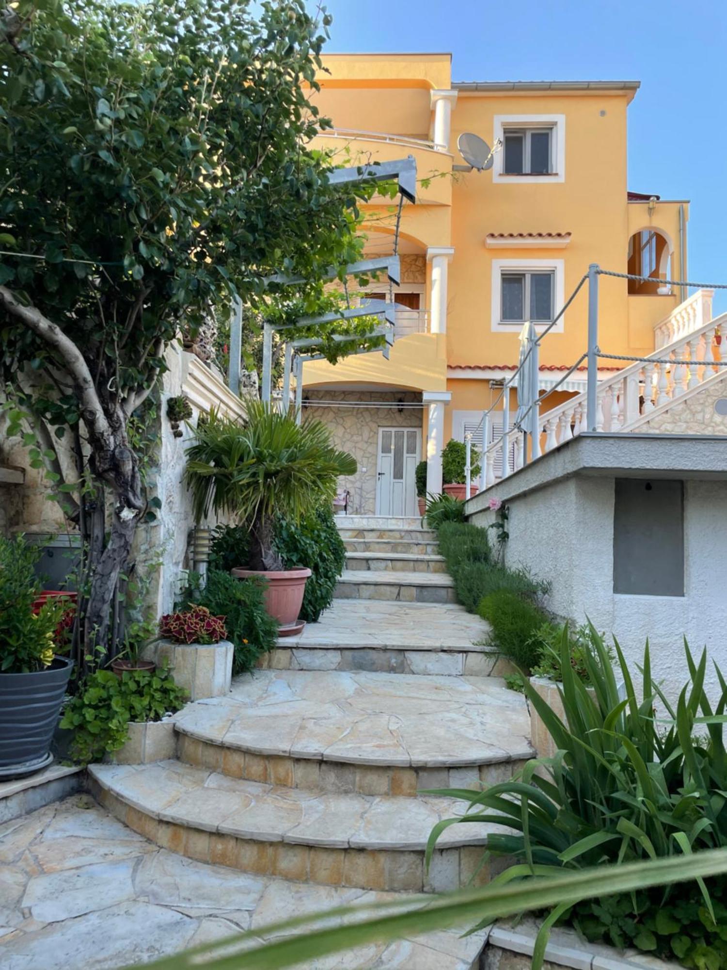 Apartments Villa Ra ザボリッチ エクステリア 写真